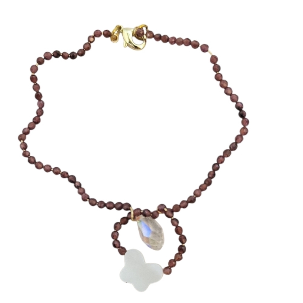 Natural Garnet Bead Bracelet – AB Teardrop Crystal, Butterfly & Mother of Pearl